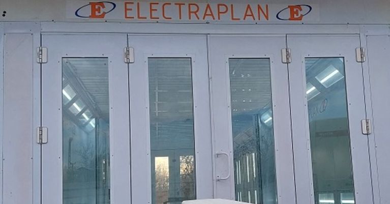 Új fényező-szárító berendezés-Electraplan Kft